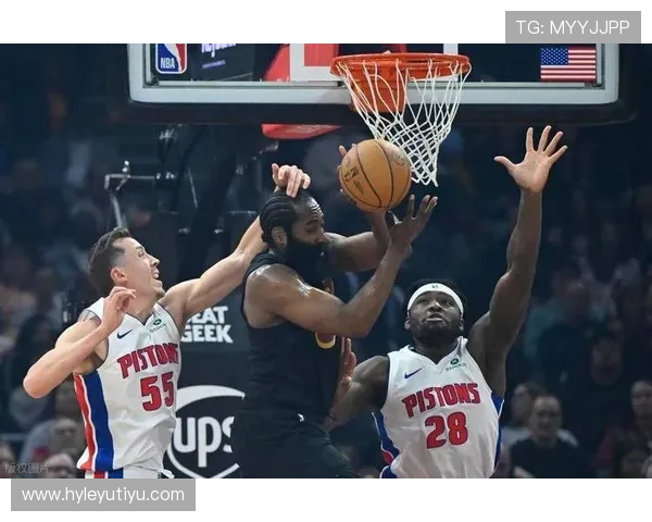 米切尔砍下高效30+，无球跑动拉开骑士进攻空间